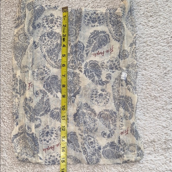 👜 Lightweight Canvas Shoulder Bag – Light Blue & Cream Paisley Pattern - Picture 3 of 6